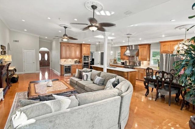 11915 Laughton Way, Porter Ranch, CA 91326