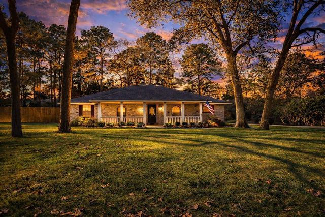 2102 Candy Street, Pinehurst, TX 77362