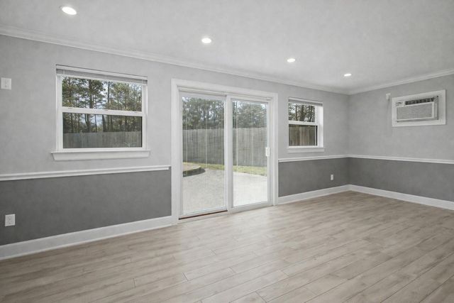 2102 Candy Street, Pinehurst, TX 77362