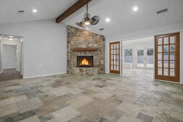 2102 Candy Street, Pinehurst, TX 77362