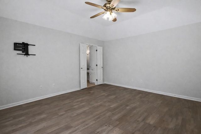 2102 Candy Street, Pinehurst, TX 77362