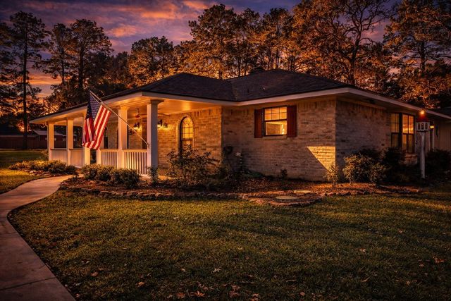 2102 Candy Street, Pinehurst, TX 77362