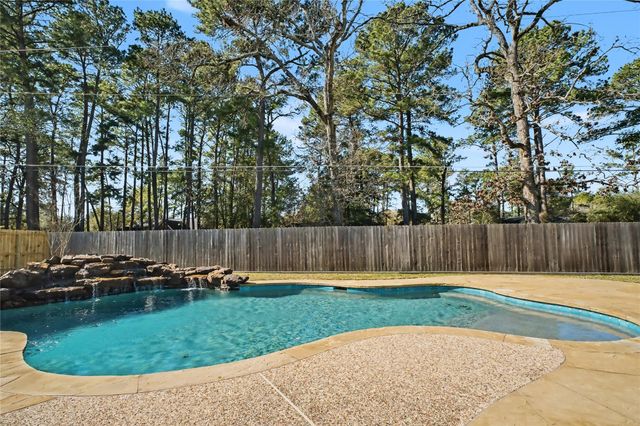 2102 Candy Street, Pinehurst, TX 77362