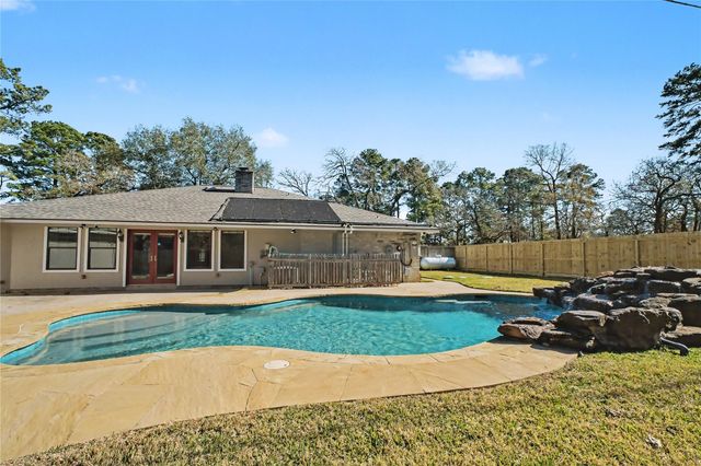 2102 Candy Street, Pinehurst, TX 77362