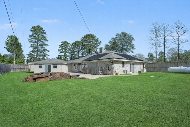 2102 Candy Street, Pinehurst, TX 77362