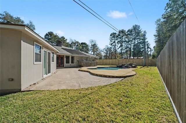 2102 Candy Street, Pinehurst, TX 77362