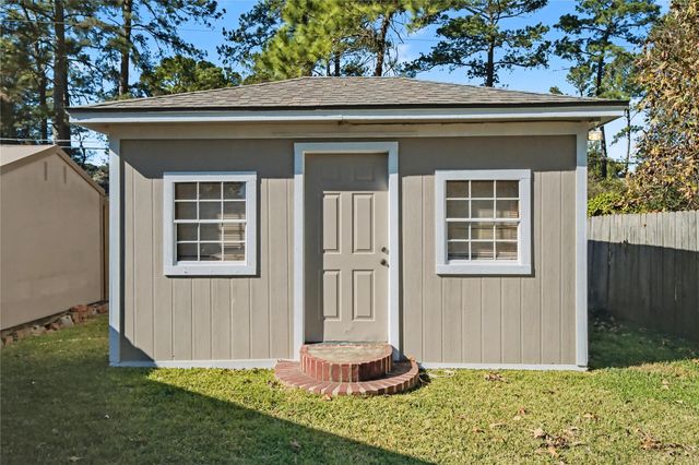 2102 Candy Street, Pinehurst, TX 77362