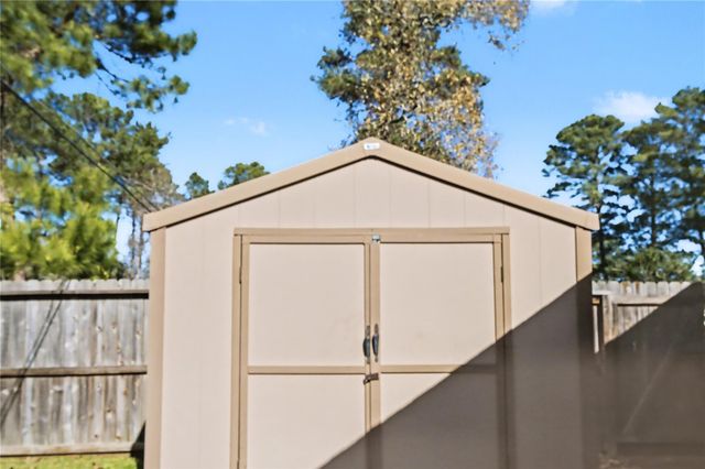 2102 Candy Street, Pinehurst, TX 77362