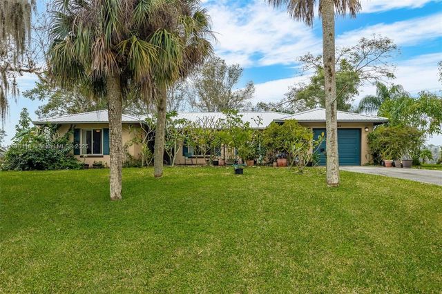 3145 Shell Lane, La Belle, FL 33935