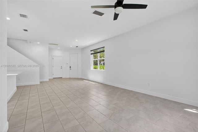 543 Parsons Way, Deerfield Beach, FL 33442