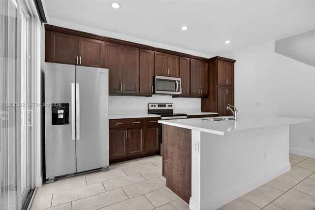 543 Parsons Way, Deerfield Beach, FL 33442