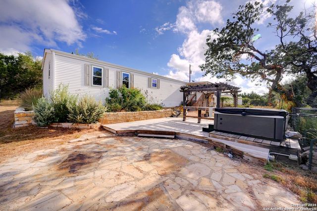 113 Southview, Kendalia, TX 78027