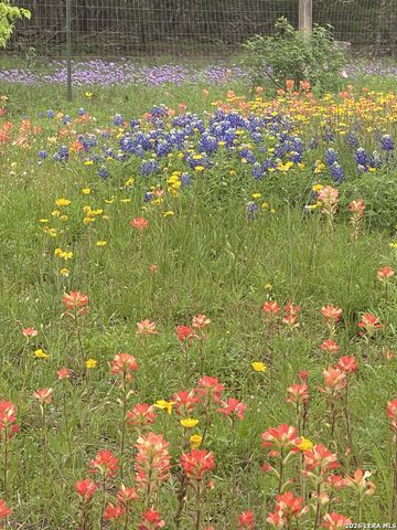 113 Southview, Kendalia, TX 78027