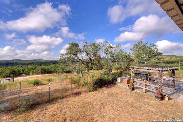 113 Southview, Kendalia, TX 78027