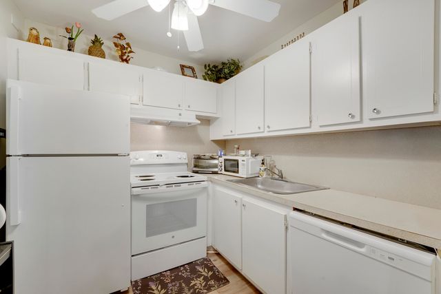 146 Mansfield D, Boca Raton, FL 33434