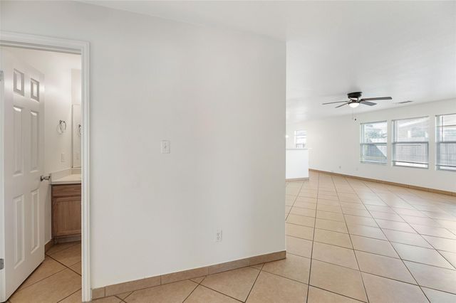 703 Riverway LN, Leander, TX 78641