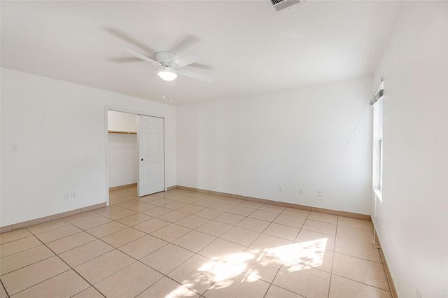 703 Riverway LN, Leander, TX 78641