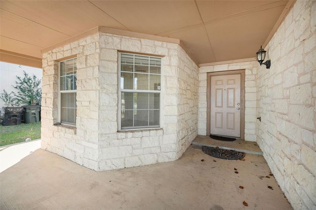 703 Riverway LN, Leander, TX 78641