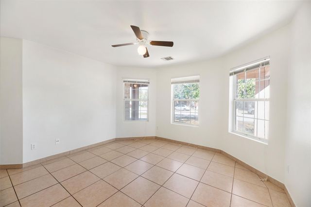 703 Riverway LN, Leander, TX 78641