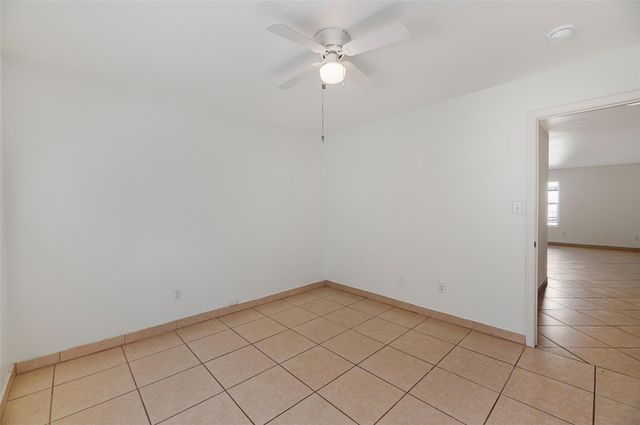 703 Riverway LN, Leander, TX 78641