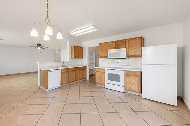 703 Riverway LN, Leander, TX 78641