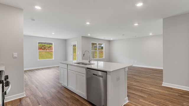 121 Aubrey Avenue, Headland, AL 36345
