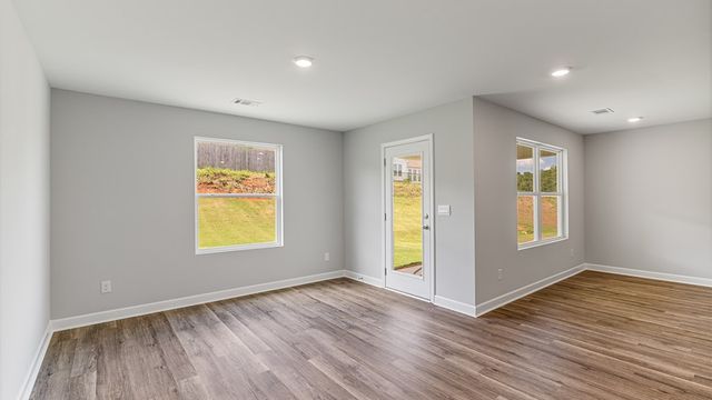 121 Aubrey Avenue, Headland, AL 36345