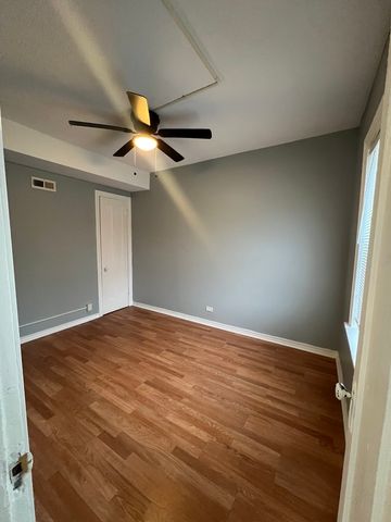 7800 S Burnham Avenue 1W, Chicago, IL 60649