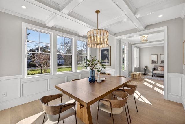 83 Old Mail Rd, Chatham, MA 02650