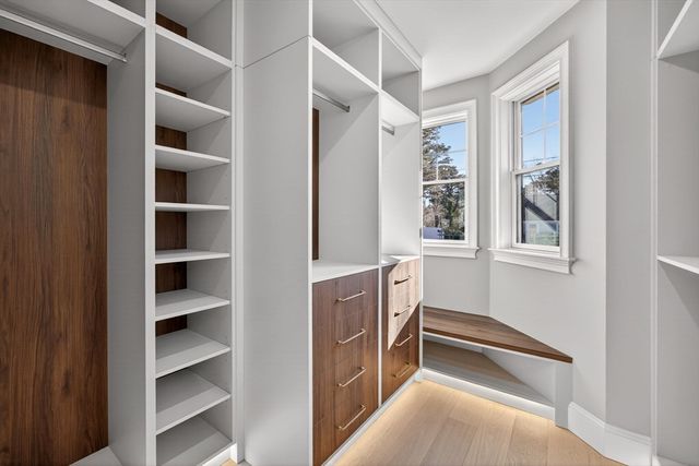 83 Old Mail Rd, Chatham, MA 02650