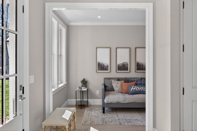 83 Old Mail Rd, Chatham, MA 02650