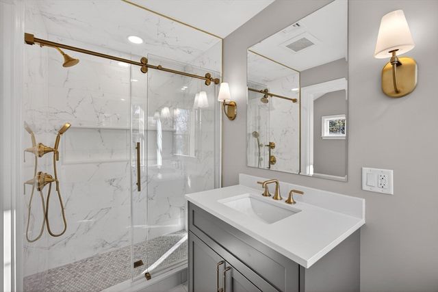 83 Old Mail Rd, Chatham, MA 02650