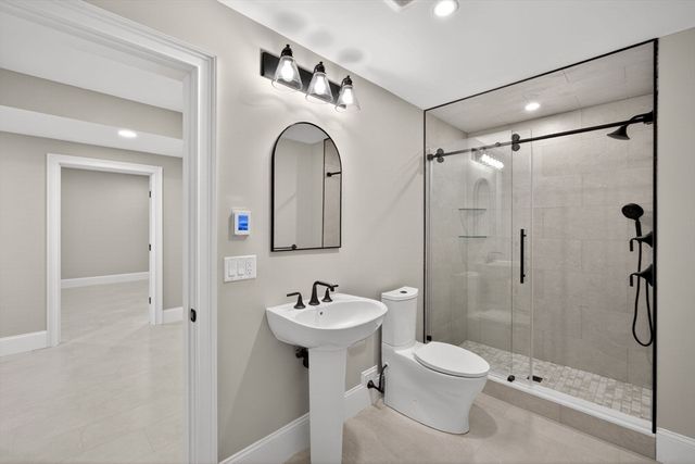 83 Old Mail Rd, Chatham, MA 02650