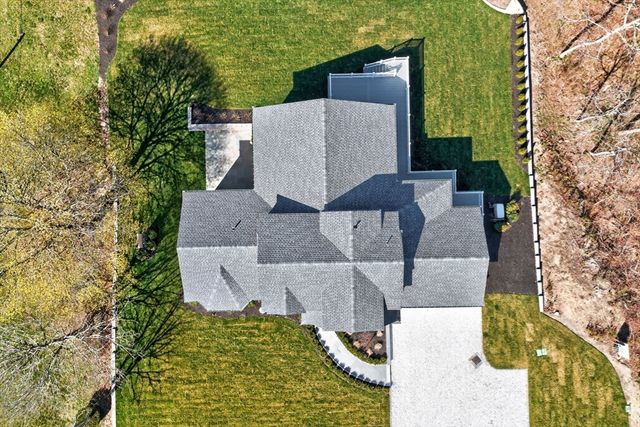 83 Old Mail Rd, Chatham, MA 02650