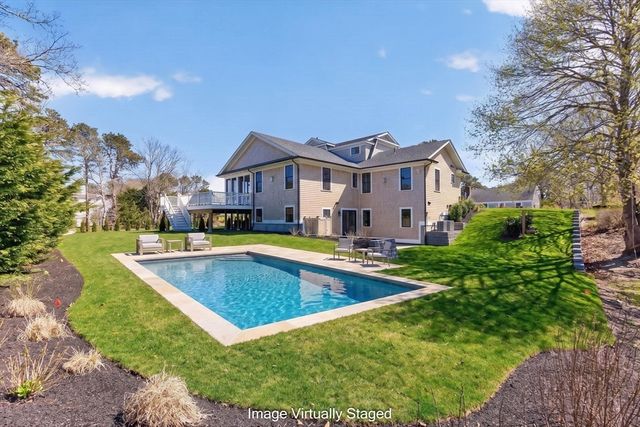 83 Old Mail Rd, Chatham, MA 02650