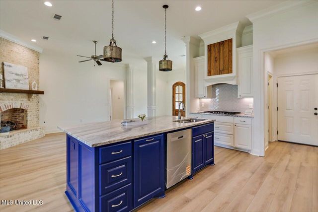 149 Magnolia Place Circle, Brandon, MS 39047