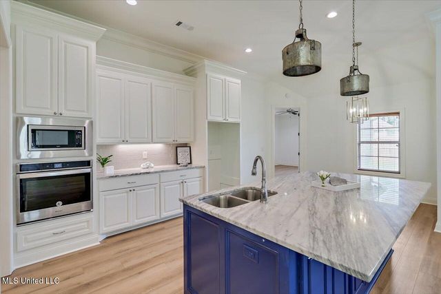 149 Magnolia Place Circle, Brandon, MS 39047