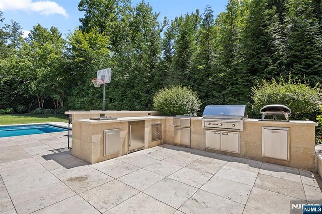 409 Whitewood Road, Englewood, NJ 07631
