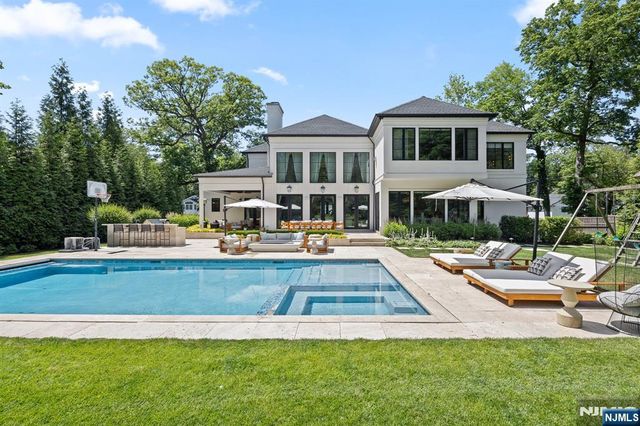 409 Whitewood Road, Englewood, NJ 07631
