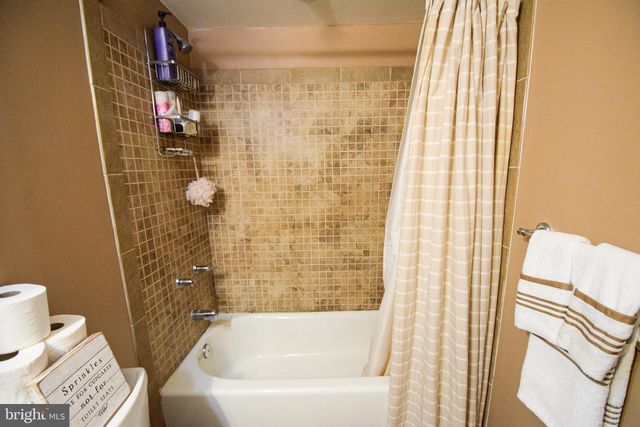 8816 SPRING ROAD, Parkville, MD 21234