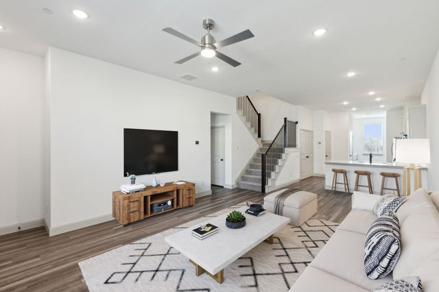 7043 Granbury Lane, Grand Prairie, TX 75054