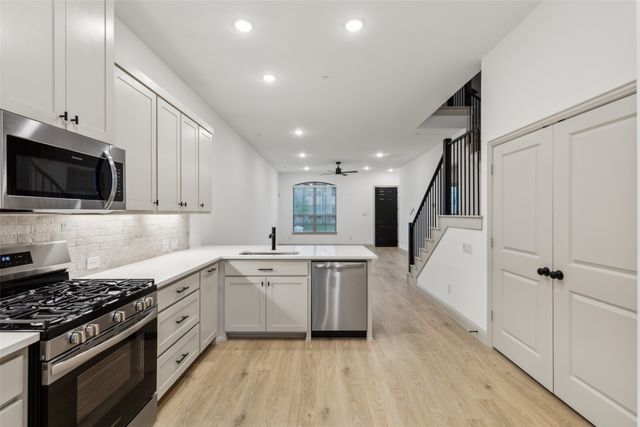 7043 Granbury Lane, Grand Prairie, TX 75054