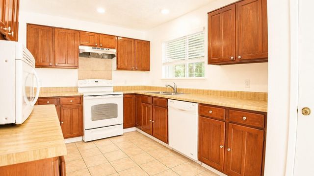 9507 Wellsworth Drive, Houston, TX 77083