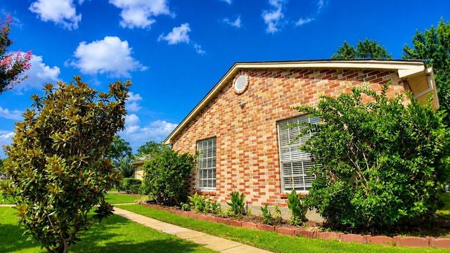 9507 Wellsworth Drive, Houston, TX 77083