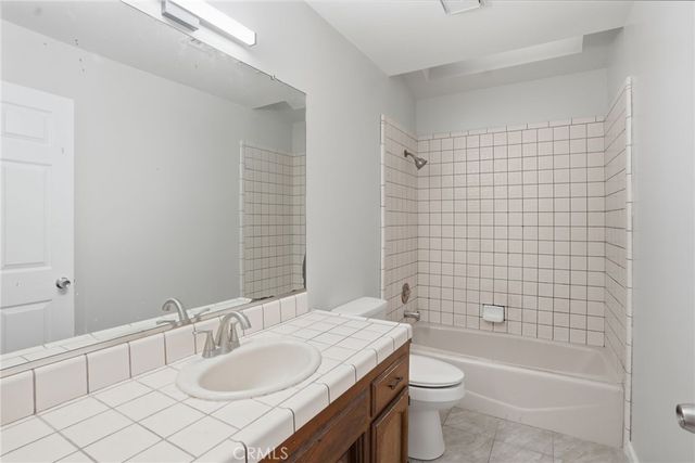 6916 Bandolero, Bakersfield, CA 93308