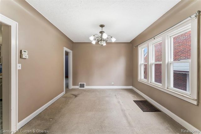 6625 Reuter Street, Dearborn, MI 48126