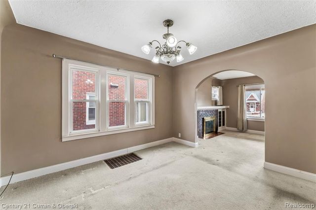 6625 Reuter Street, Dearborn, MI 48126