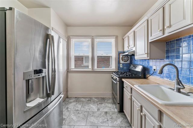 6625 Reuter Street, Dearborn, MI 48126