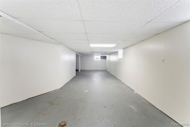 6625 Reuter Street, Dearborn, MI 48126