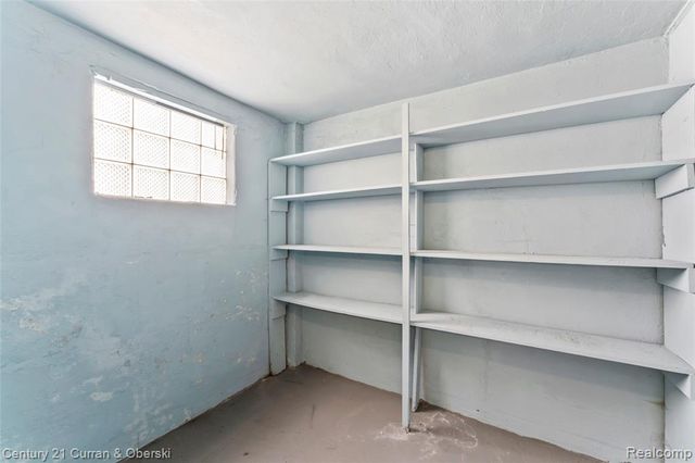 6625 Reuter Street, Dearborn, MI 48126